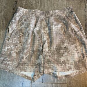 Lululemon Men's Brown Digital Camo S Pace Breaker Shorts